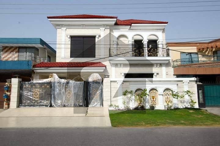 10 Marla House For Sale At Prime Location In Reasonable Price
