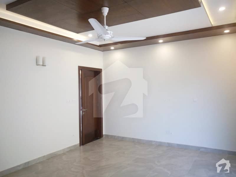 House In Bahria Orchard Sized 8 Marla Is Available