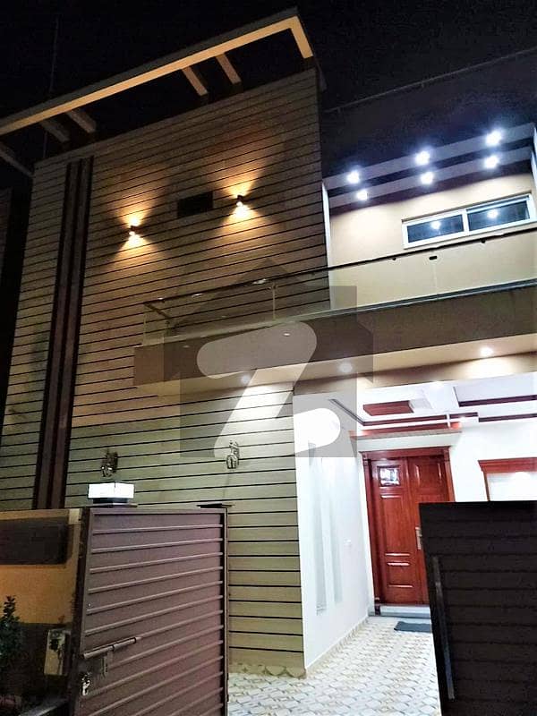 الکبیر ٹاؤن - فیز 2 الکبیر ٹاؤن رائیونڈ روڈ لاہور میں 4 کمروں کا 7 مرلہ مکان 1.8 کروڑ میں برائے فروخت۔