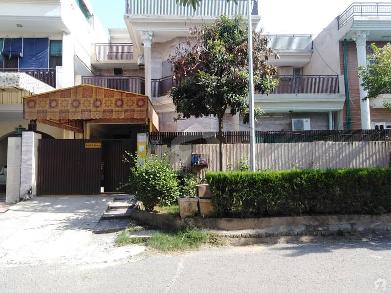 35x80 Double Storey House Is Available For Sale