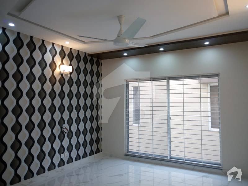 Beautifully Constructed Upper Portion Is Available For Rent In Chinar Bagh