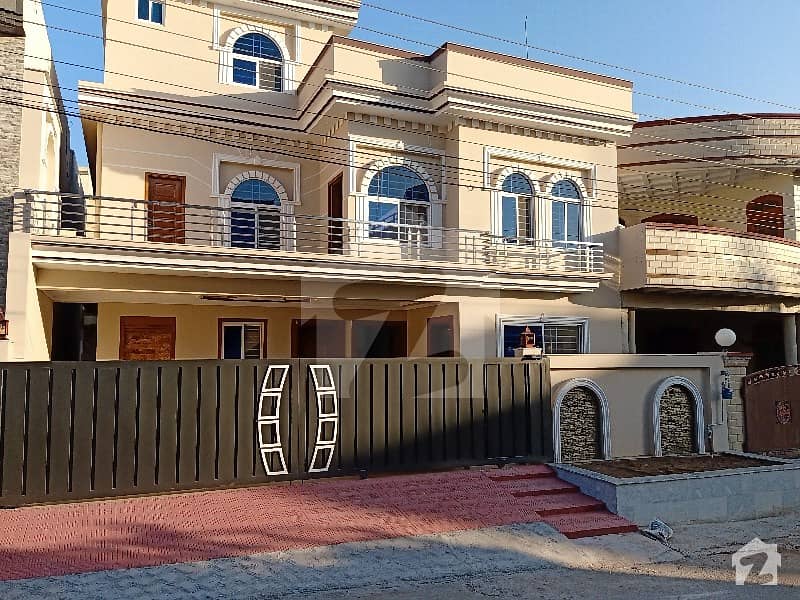 12 Marla Double Story Brind New House IS Available For Sale