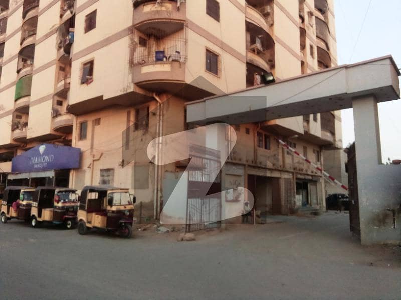 3 Rooms Flat For Sale In 32 Lac In Diamond Terrace Cotton Society, Scheme 33