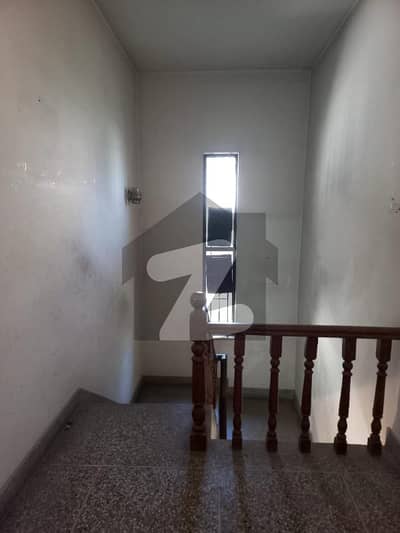 ایف ۔ 11 اسلام آباد میں 5 کمروں کا 1 کنال مکان 9.25 کروڑ میں برائے فروخت۔ ایف ۔ 11 اسلام آباد میں 5 کمروں کا 1 کنال مکان 9.25 کروڑ میں برائے فروخت۔