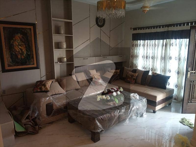 کنگز ٹاؤن رائیونڈ روڈ لاہور میں 2 کمروں کا 5 مرلہ فلیٹ 36 لاکھ میں برائے فروخت۔