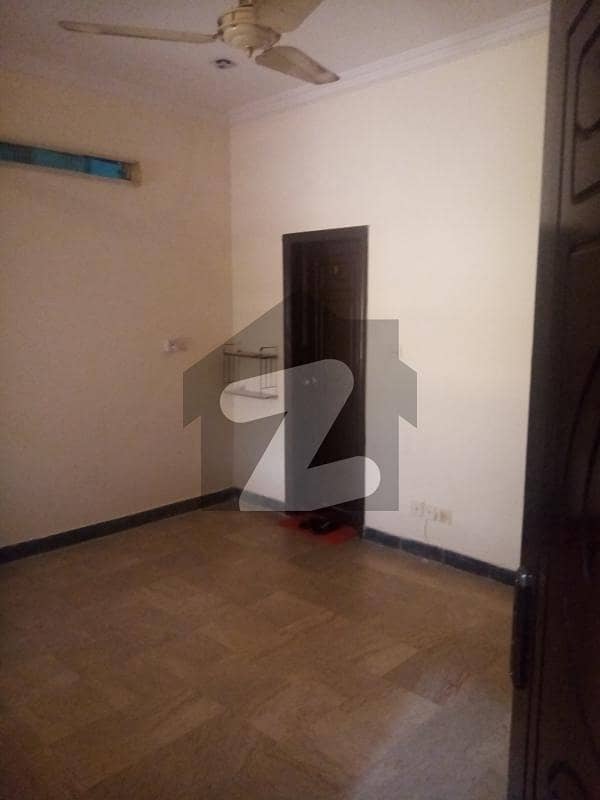 6 Marla Triple Storey House For Sale In E11 4 Npf