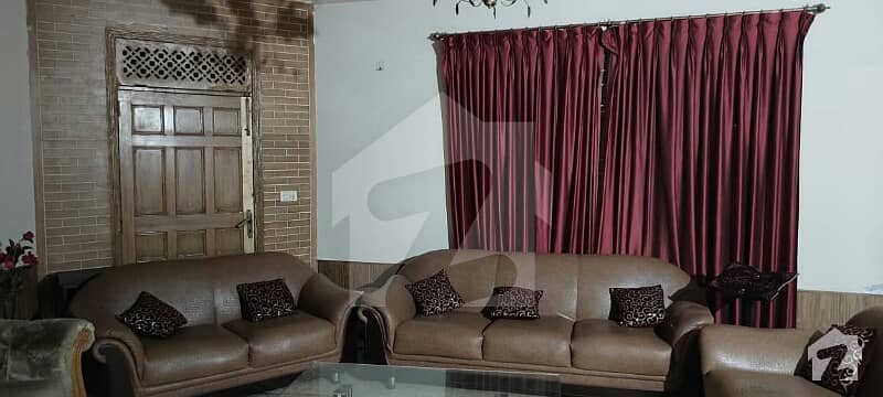 جوہر ٹاؤن فیز 1 جوہر ٹاؤن لاہور میں 3 کمروں کا 3 مرلہ مکان 1 کروڑ میں برائے فروخت۔