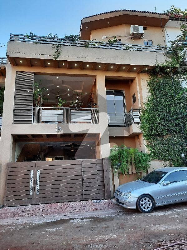 5.5 Marla Beautifull House For Sale 5.5 Marla Beautifull House For Sale