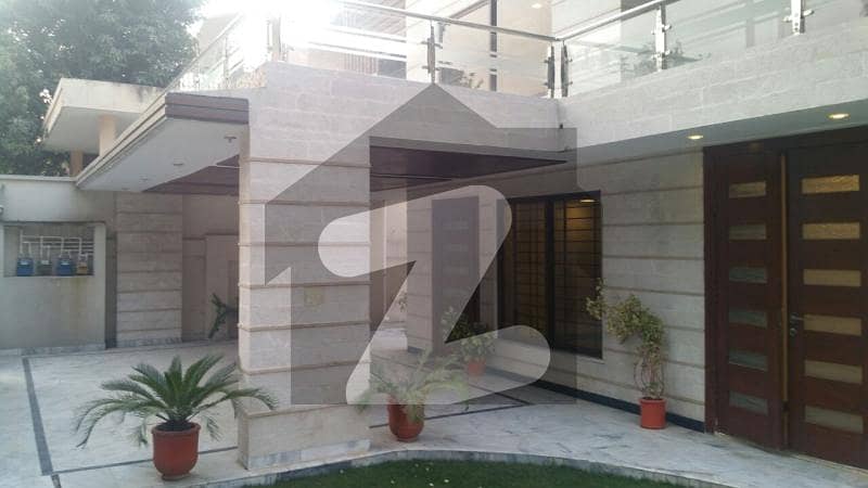 2 Kanal Full House Available For Rent In F-11 2 Islamabad