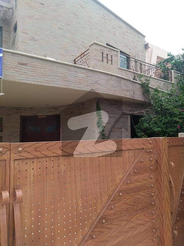 1 Kanal Super Hot Location House For Sale in DHA Phase 4