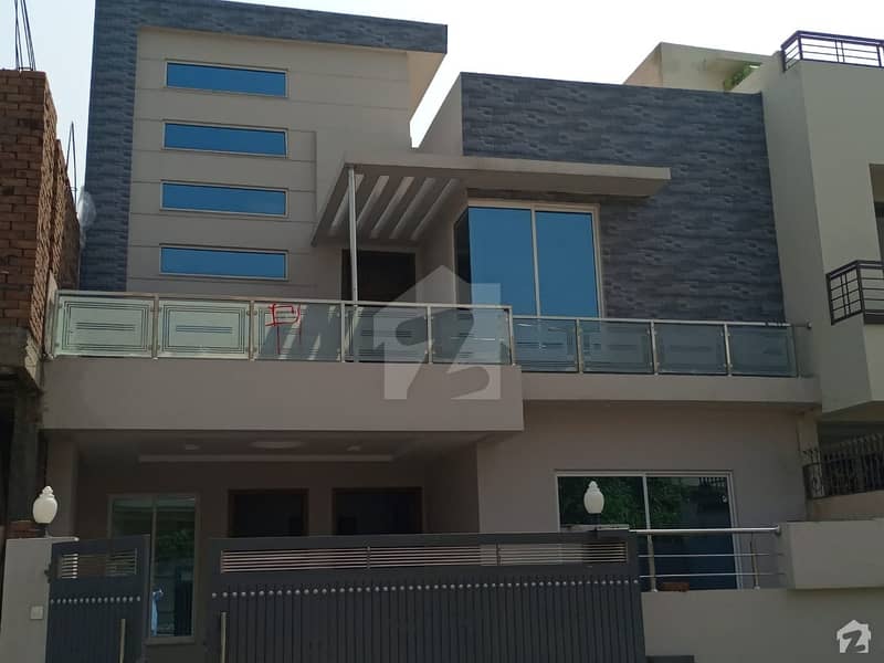 2100 Square Feet House available for sale in D-17 if you hurry