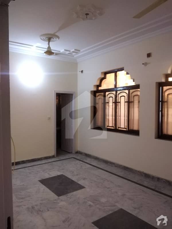 رینج روڈ راولپنڈی میں 4 کمروں کا 7 مرلہ مکان 42 ہزار میں کرایہ پر دستیاب ہے۔
