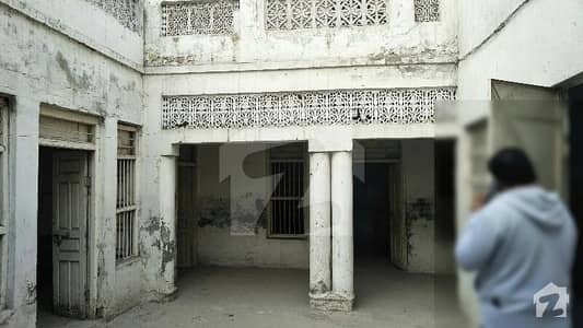 قلعہ دِيدار سِنگھ گوجرانوالہ میں 6 کمروں کا 9 مرلہ مکان 70 لاکھ میں برائے فروخت۔