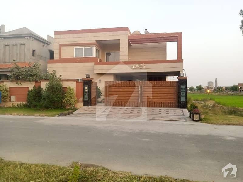 Modern Style 1 kanal 63 Square House For Sale