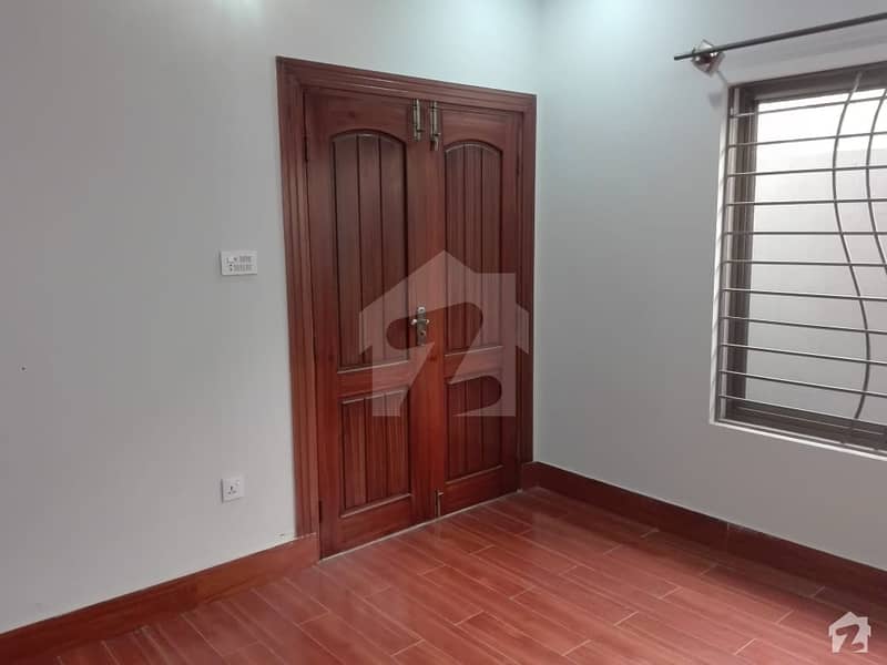 Ideal 10 Marla House Available For Rs 24,000,000