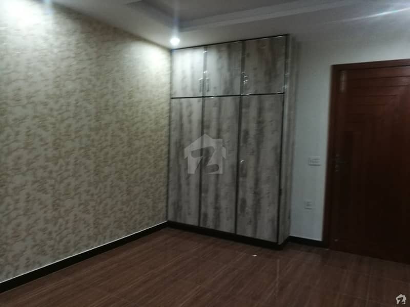 نشیمنِ اقبال فیز 2 نشیمنِ اقبال لاہور میں 5 کمروں کا 10 مرلہ مکان 2.2 کروڑ میں برائے فروخت۔