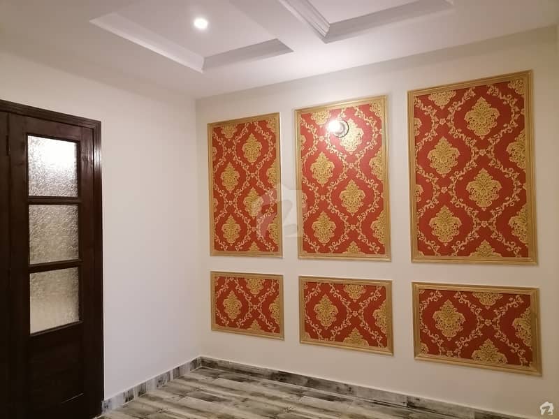 نشیمنِ اقبال فیز 2 نشیمنِ اقبال لاہور میں 6 کمروں کا 1 کنال مکان 3.35 کروڑ میں برائے فروخت۔