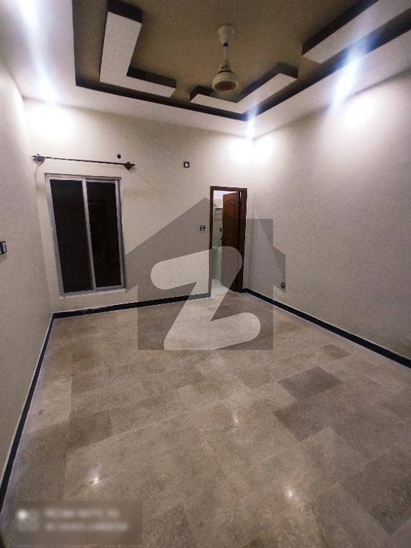 صنوبر سٹی اڈیالہ روڈ راولپنڈی میں 3 کمروں کا 5 مرلہ مکان 26 ہزار میں کرایہ پر دستیاب ہے۔