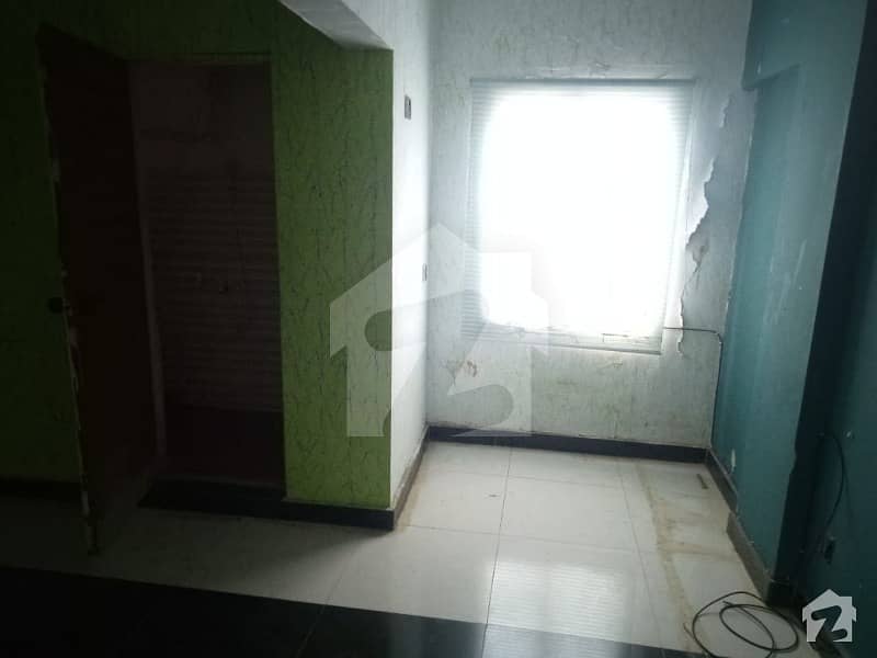 Neat And Clean Room For Rent In Tauheed Commercial