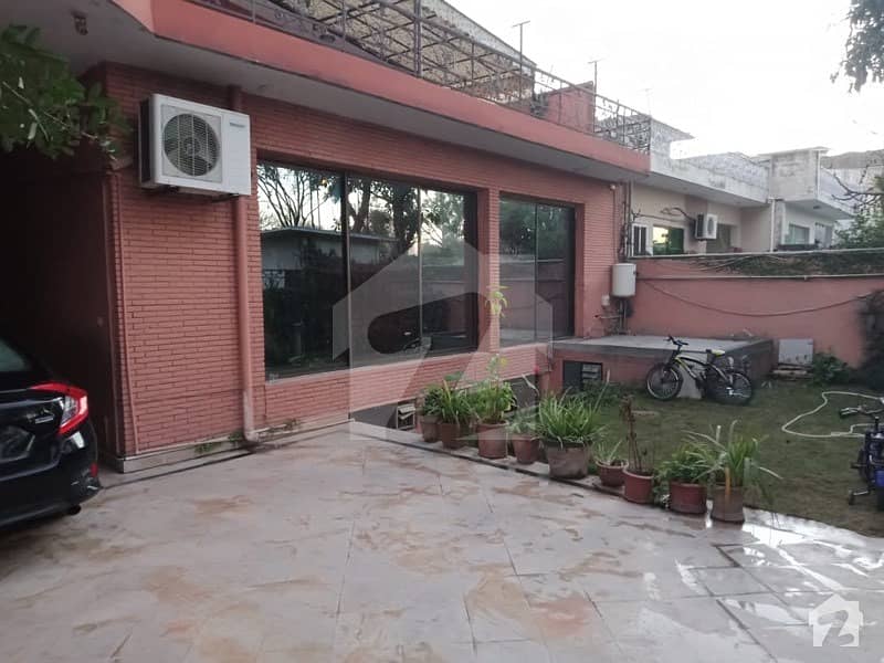 Front Open With Huge Extra Land House For Sale In G-9 Front Open With Huge Extra Land House For Sale In G-9