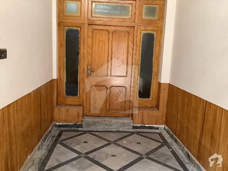 نثار کالونی فیصل آباد میں 4 کمروں کا 5 مرلہ مکان 1 کروڑ میں برائے فروخت۔