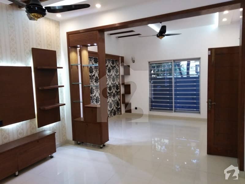 Best House Available In Rs 16,200,000 In A Prominent Location