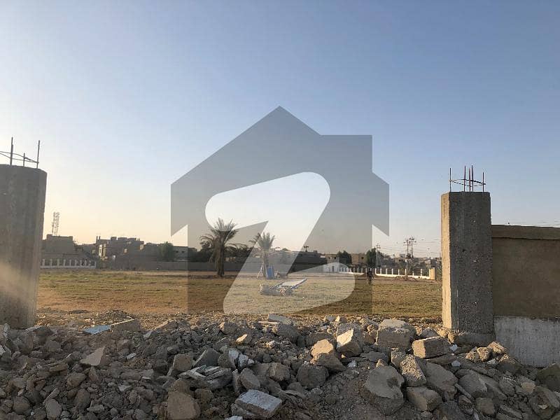 Park Facing 600 Sq Yards Plot For Sale In Aligarh Society 9A1