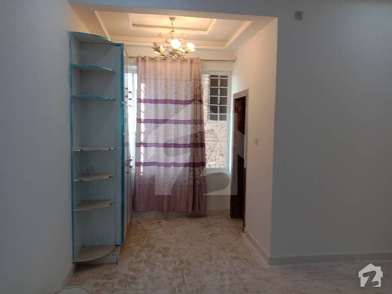 مروہ ٹاؤن اسلام آباد میں 5 کمروں کا 7 مرلہ مکان 1.45 کروڑ میں برائے فروخت۔