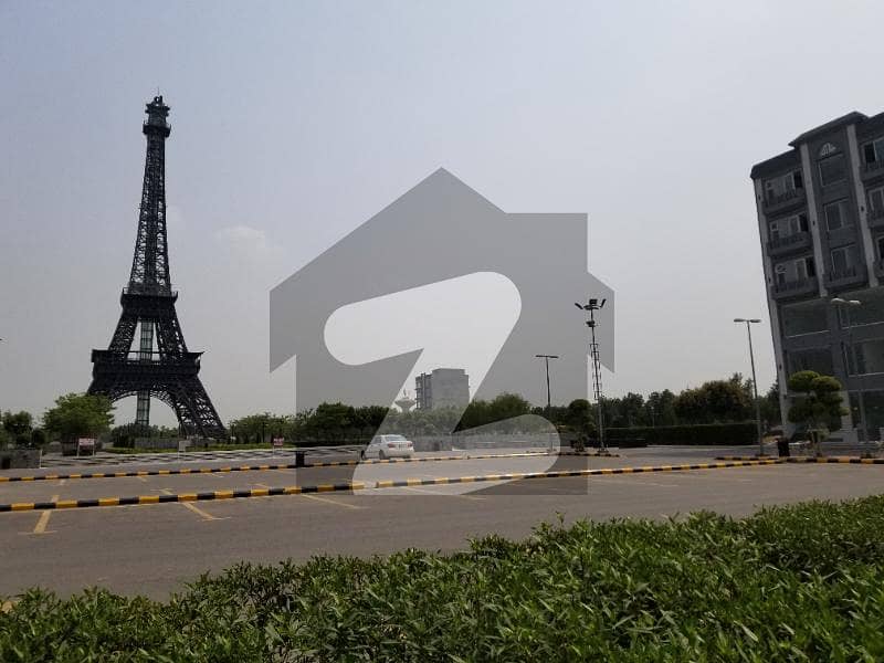 1 Kanal Developed Residential Plot 47 at Ideal and Builder location for sale in Tauheed Block Bahria Town Lahore