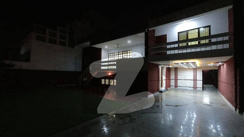 Beautiful & Unique Bi Level House Newly Renovated Beautiful & Unique Bi Level House Newly Renovated