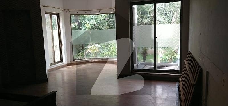 Top Class Location One Kanal Lower Portion Are Available For Rent In Phase 2