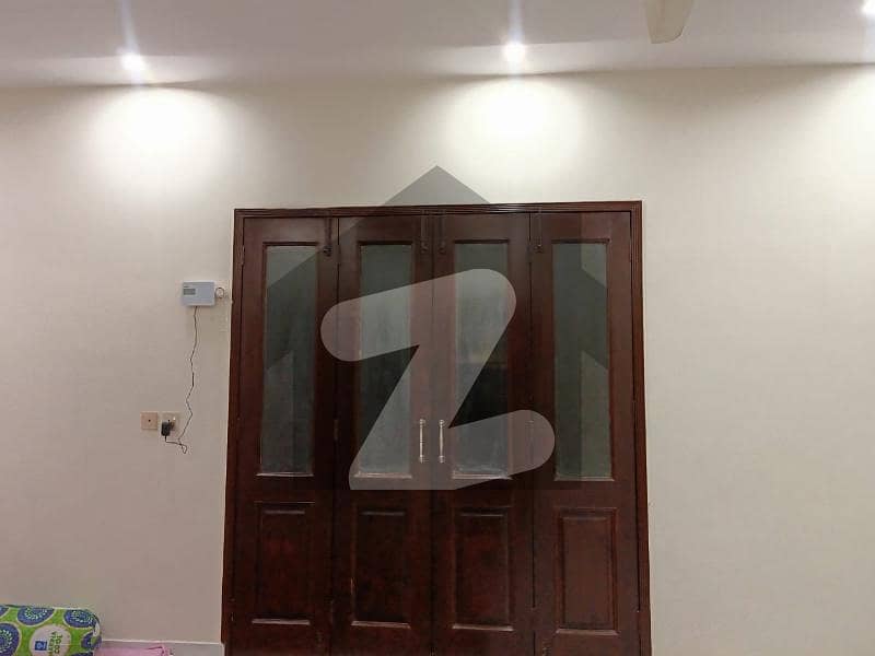 10 Marla Lower Portion For Rent In Block Rafi Sector E Bahria Town Lahore
