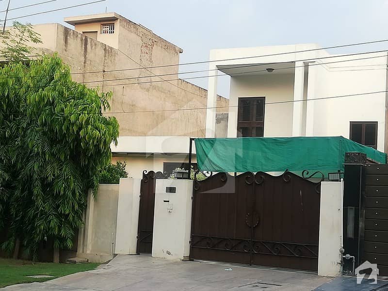 In Model Town Block D House Sized 4500 Square Feet For Sale On Outer