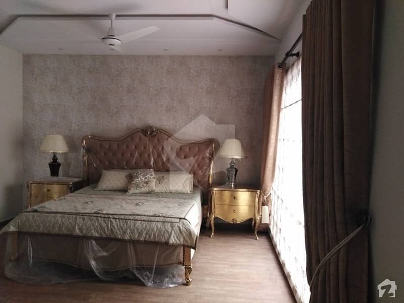 20 Marla House In Central Wapda City For Rent