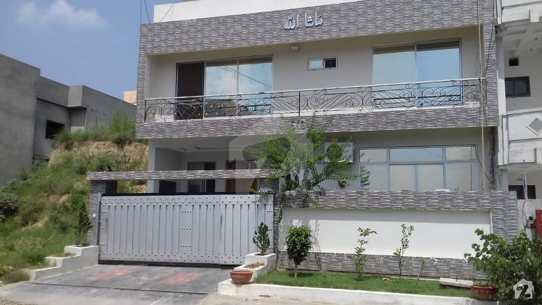 جی ۔ 15/2 جی ۔ 15 اسلام آباد میں 7 کمروں کا 12 مرلہ مکان 3.35 کروڑ میں برائے فروخت۔ جی ۔ 15/2 جی ۔ 15 اسلام آباد میں 7 کمروں کا 12 مرلہ مکان 3.35 کروڑ میں برائے فروخت۔