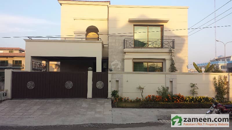 E-11/3  500 Sq Yard 9 Bedrooms With Extra Land Brand New Architect Design House For Sale