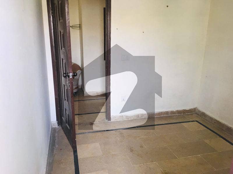 ڈی ایچ اے فیز 2 ایکسٹینشن ڈی ایچ اے ڈیفینس کراچی میں 2 کمروں کا 2 مرلہ فلیٹ 22 ہزار میں کرایہ پر دستیاب ہے۔
