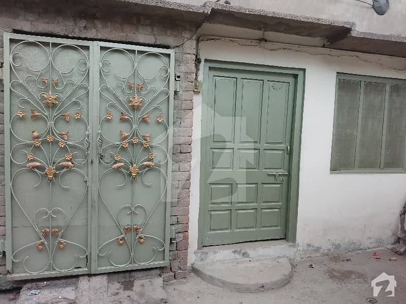 A House Of 675 Square Feet In Samanabad