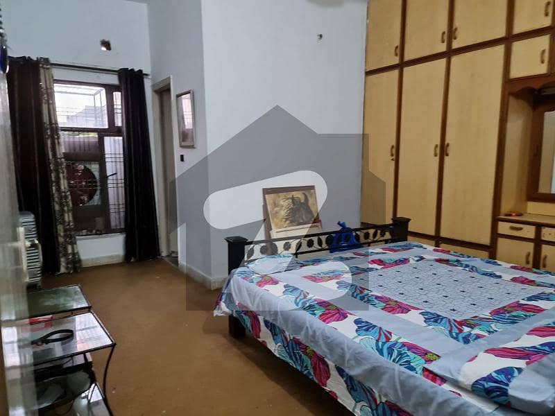 For Females 1 Furnished Bed Room For Rent In Lower Portion