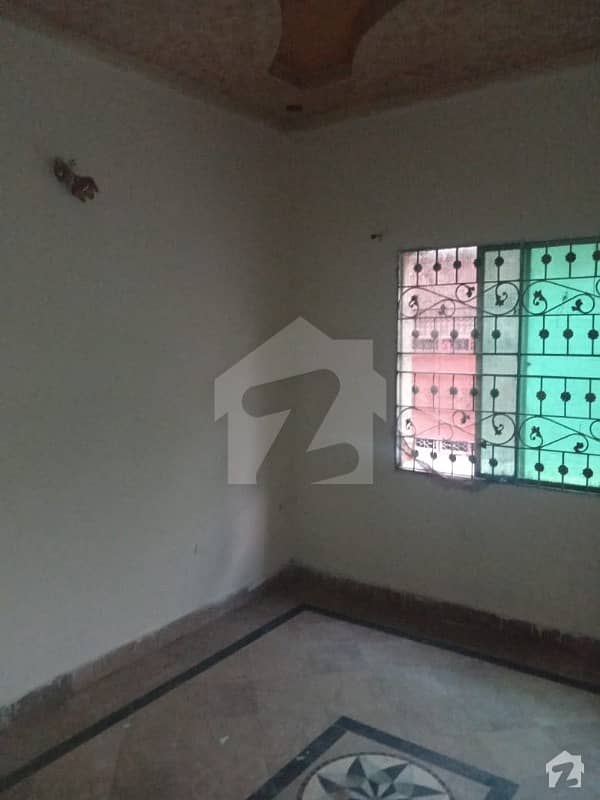 Centrally Located Lower Portion For Rent In Allama Iqbal Town - Zeenat Block Available