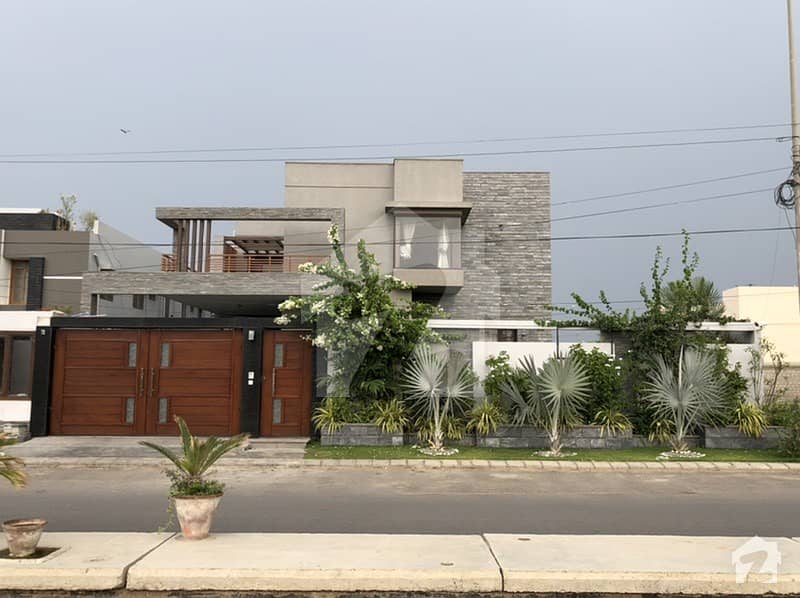 Architect Design House On Very Prime Location Of Phase 8