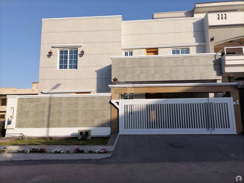 40x80 Ideal House For Sale In G-13 Islamabad
