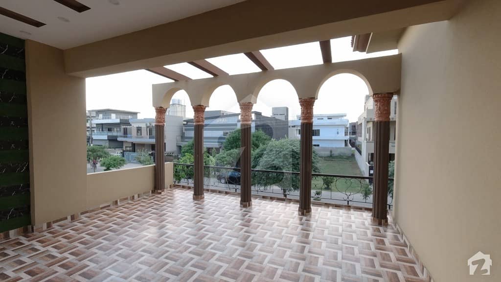 10 Marla House For Sale In Architects Engineers Housing Society Lahore In Only Rs 28,000,000