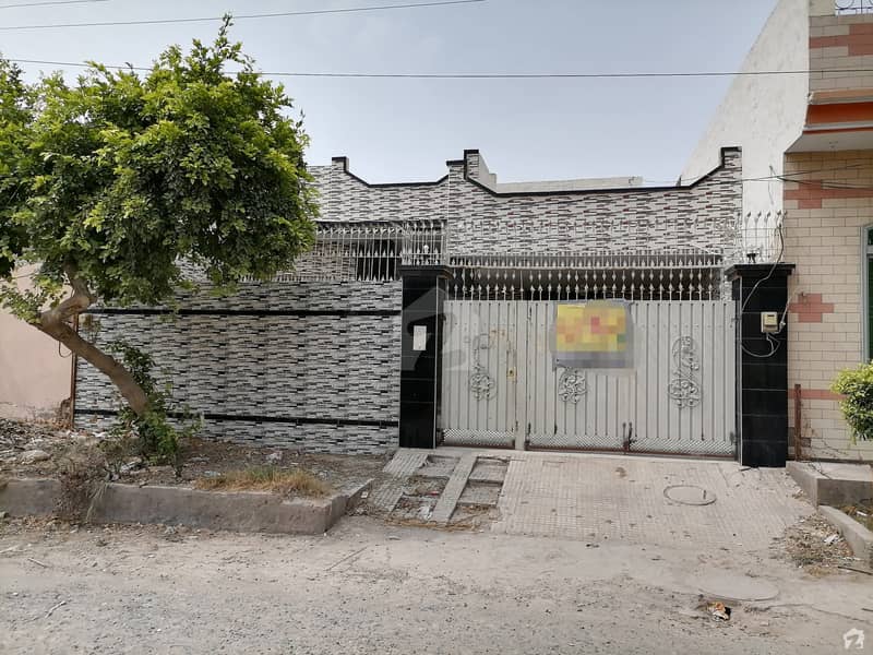 پاک ایوینیو کالونی ساہیوال میں 7 کمروں کا 11 مرلہ مکان 1.5 کروڑ میں برائے فروخت۔