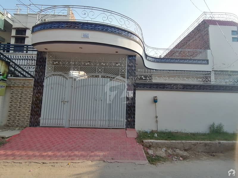 عباس بنگلوں رحیم یار خان میں 8 مرلہ مکان 1 کروڑ میں برائے فروخت۔