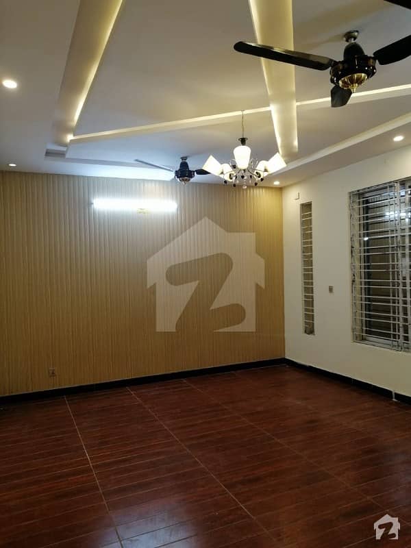 4 Marla Upper Portion Available For Rent