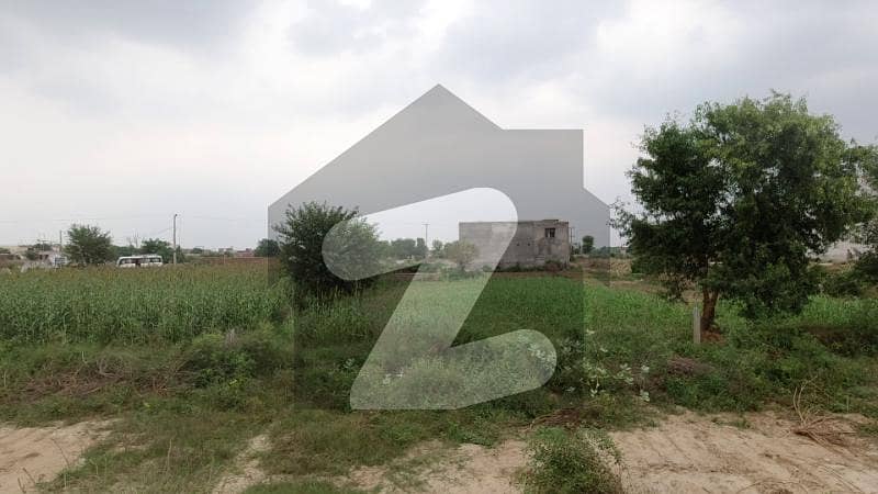 فارمانئیٹس ہاؤسنگ سکیم لاہور میں 8 مرلہ کمرشل پلاٹ 1.25 کروڑ میں برائے فروخت۔ فارمانئیٹس ہاؤسنگ سکیم لاہور میں 8 مرلہ کمرشل پلاٹ 1.25 کروڑ میں برائے فروخت۔