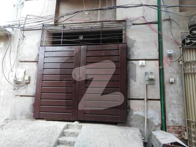 چِبن فیصل آباد میں 2 کمروں کا 3 مرلہ مکان 35 لاکھ میں برائے فروخت۔