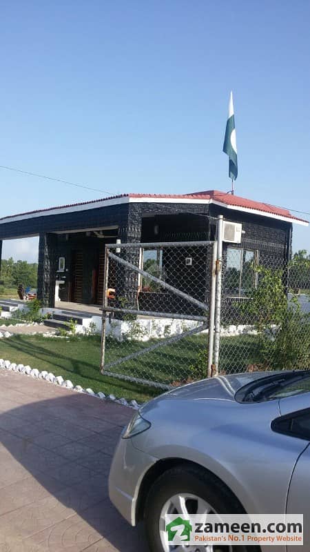 4 Kanal Luxury Farm House In Islamabad Motorway
