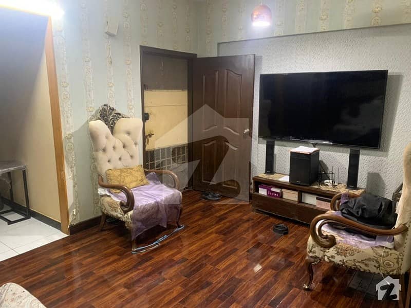 Flat Of 900 Square Feet Available In Dha Phase 7